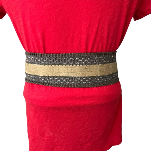 The Leather Shop Vintage Wide Leather and Fabric Belt - Picture 4 of 12